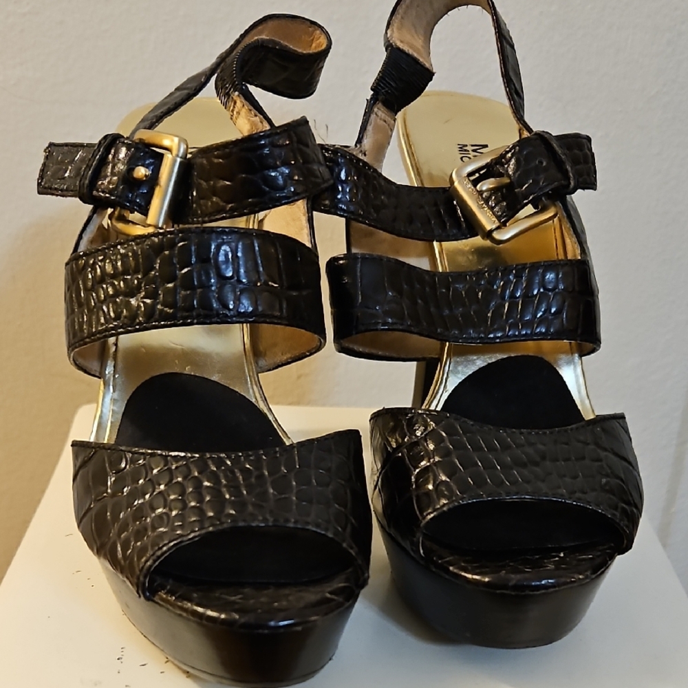 Michael Kors Black Leather Crocodile Pattern Platform Sandals, Size 7